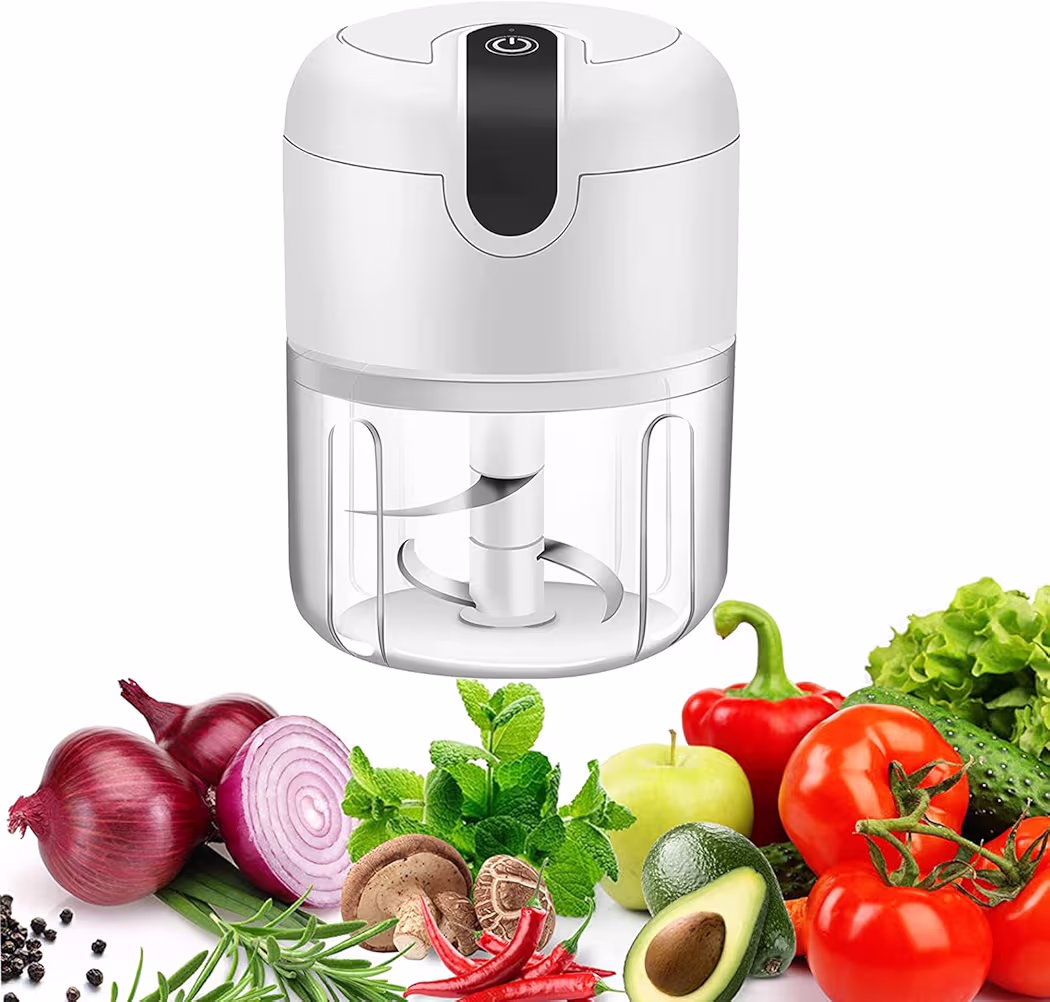 Compact cordless garlic chopper for garlic and vegetables